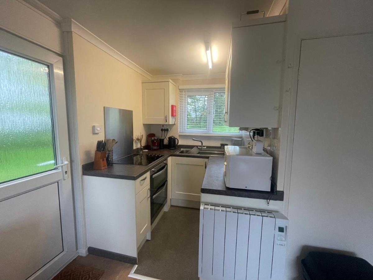 2 Bedroom Holiday Chalet Near Bude Kilkhampton Bagian luar foto